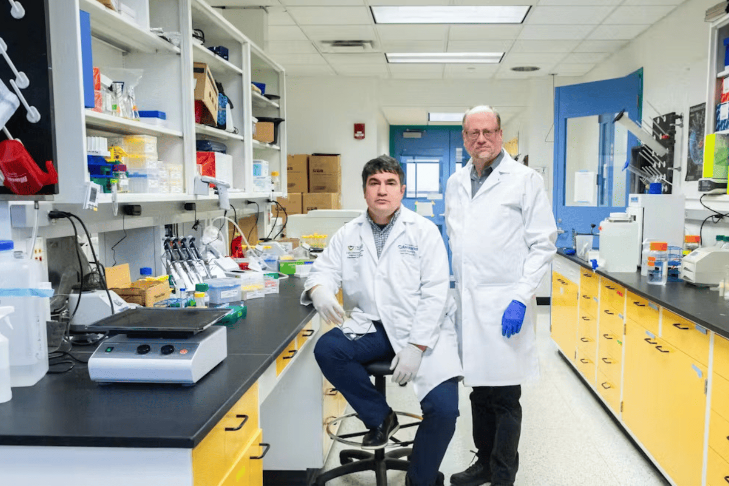 Assistant professor Frank Cackowski, left, and researcher Steven Zielske at Wayne State University in Detroit became suspicious of a paper on cancer research that was eventually retracted. Amy Sacka, CC BY-ND