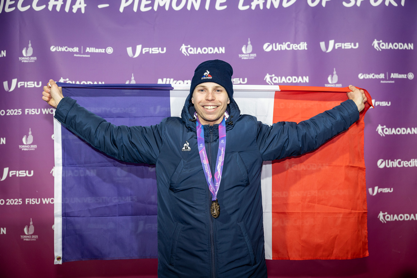 Triple champion paralympique à Pékin en 2022, Arthur Bauchet fait partie des 15 athlètes de l’UGA médaillés aux Jeux mondiaux universitaires d’hiver 2025 © @guillaume.mirand - FFSU