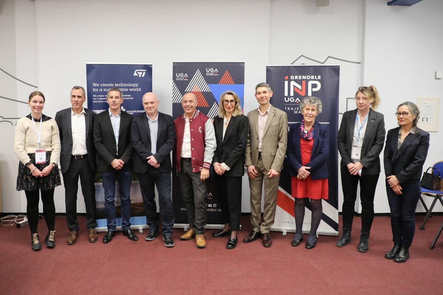 signature de l'accord cadre entre STMicroelectronics France, UGA et Grenoble INP - UGA